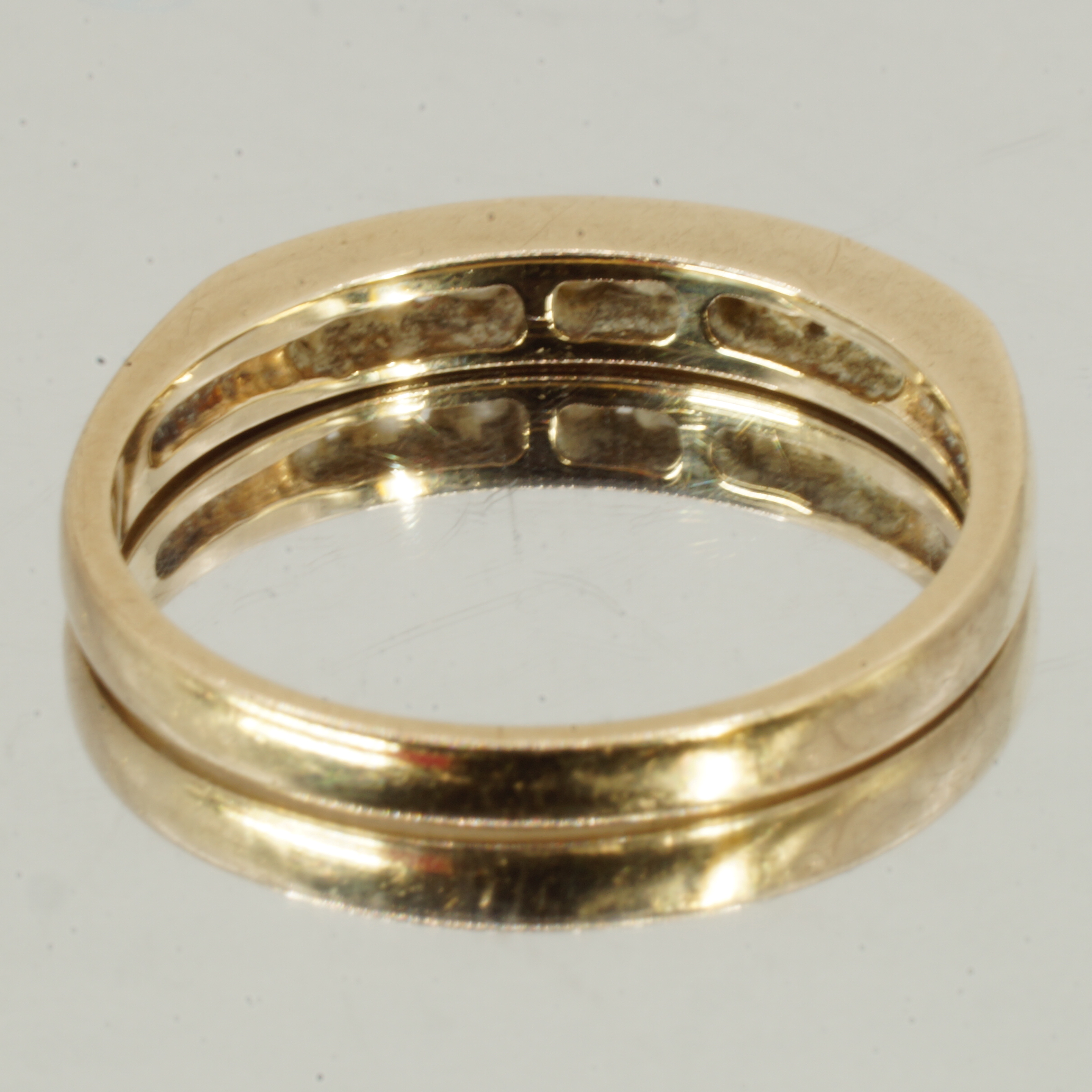 9ct Gold Diamond Eternity Ring Hallmark UK Size L1/2 Pre Owned - Image 4