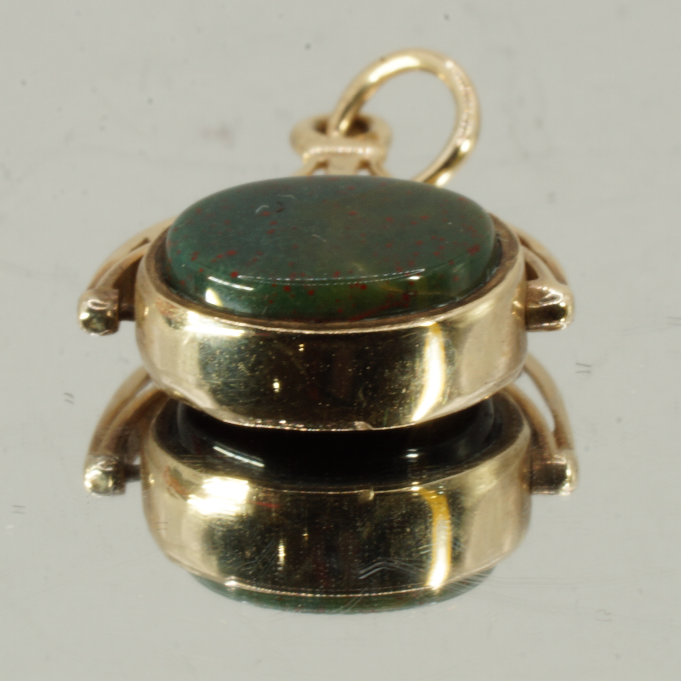 9ct Gold Dainty Spinning Fob Swivel Pendant Hallmark Pre Owned - Image 5