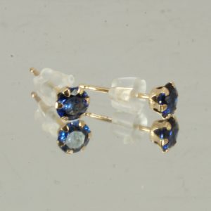 9ct Gold Tanzanite Stud Earrings Pierced Ears Hallmark PreOwned
