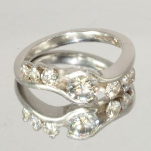 Platinum Ring with 1ct Total Diamond Weight Hallmark UK Size L Pre Owned