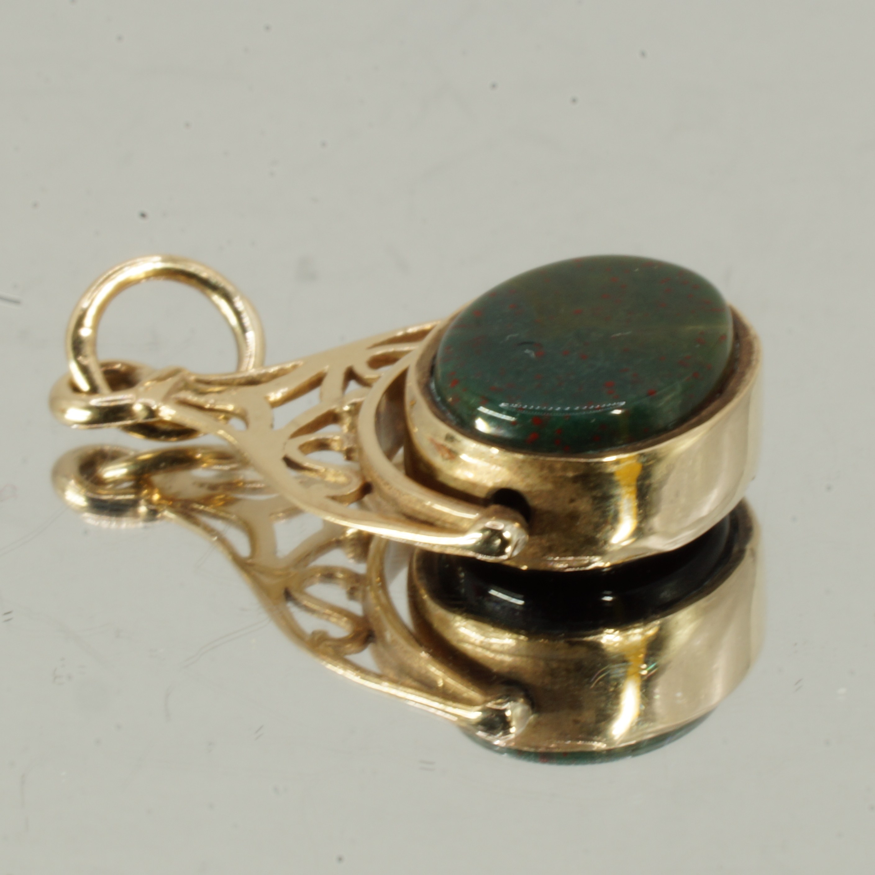 9ct Gold Dainty Spinning Fob Swivel Pendant Hallmark Pre Owned - Image 3