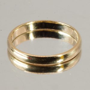 9ct Gold Plain Band Wedding Ring Hallmark UK Size R Pre Owned