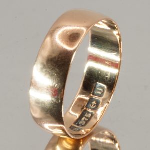 9ct Gold Plain Band Wedding Ring Hallmark Pre Owned UK Size Q